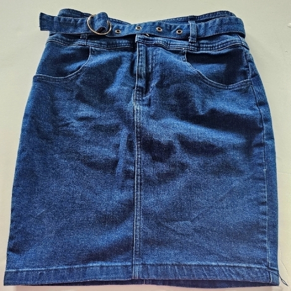 Bebe women's short jeans pencil skirt in size 28 with gold design and belt - Picture 1 of 8